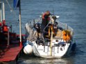Motor Segelboot mit Motorschaden trieb gegen Alte Liebe bei Koeln Rodenkirchen P094